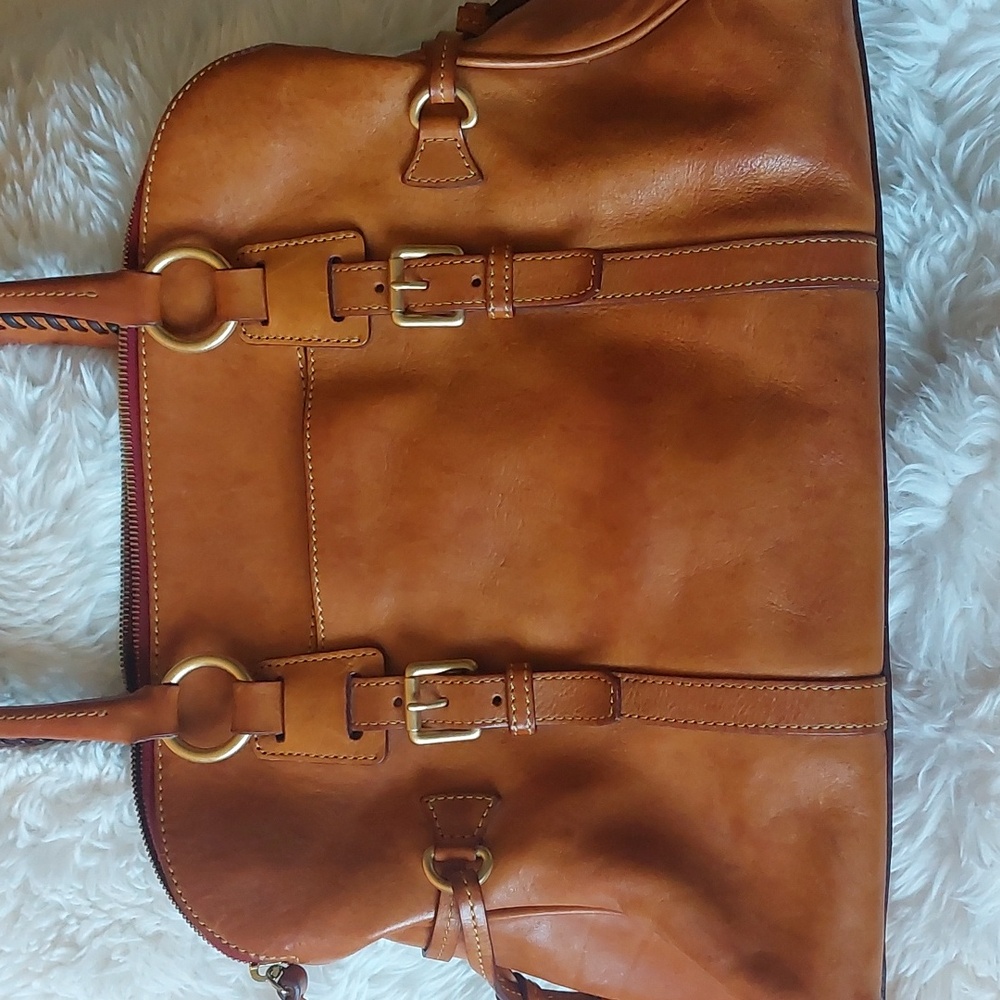 Dooney&Bourke Florentine Leather Domed 🌼 - Picture 16 of 16